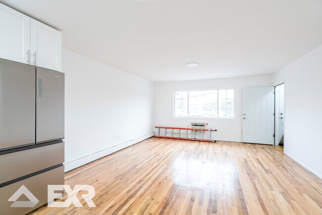 Foto del edificio - 325 Winthrop St