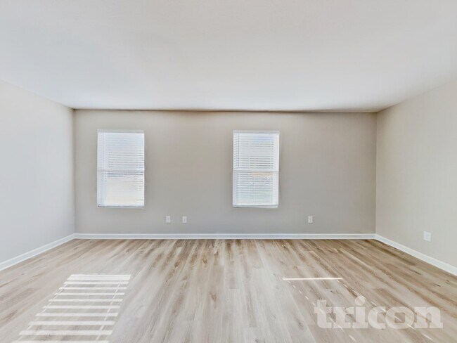 Foto del edificio - 312 Sequoia Dr