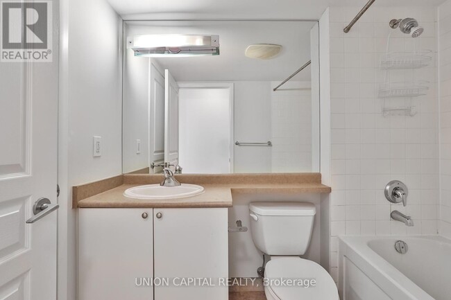 Photo du bâtiment - 18 Yonge St