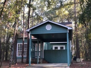 Building Photo - 68 Summer Oaks Dr