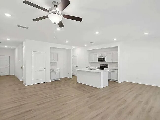 Foto del edificio - 5365 Frontier Ct
