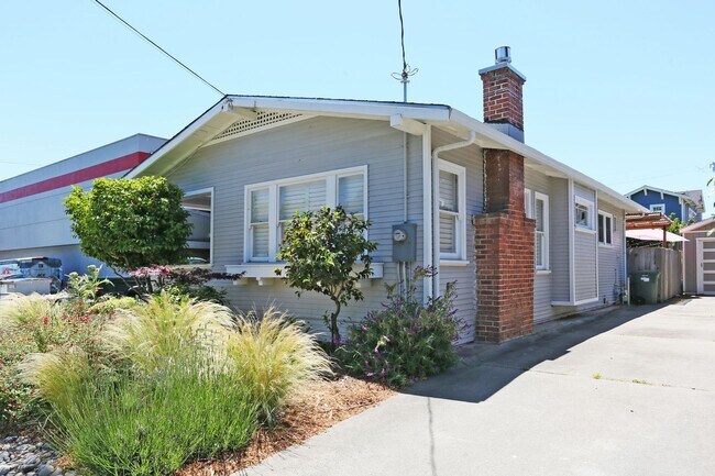 Foto del edificio - OPEN HOUSE: Thursday (5/22) from 12:15pm t...