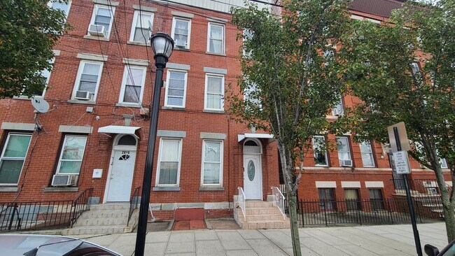 Foto del edificio - 2804 New York Ave