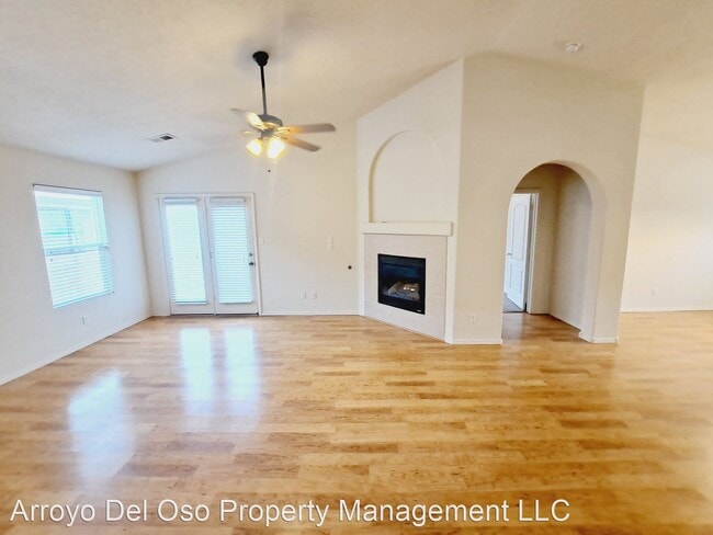 Building Photo - 3 br, 2 bath House - 540 Blue Sage Ave Sw