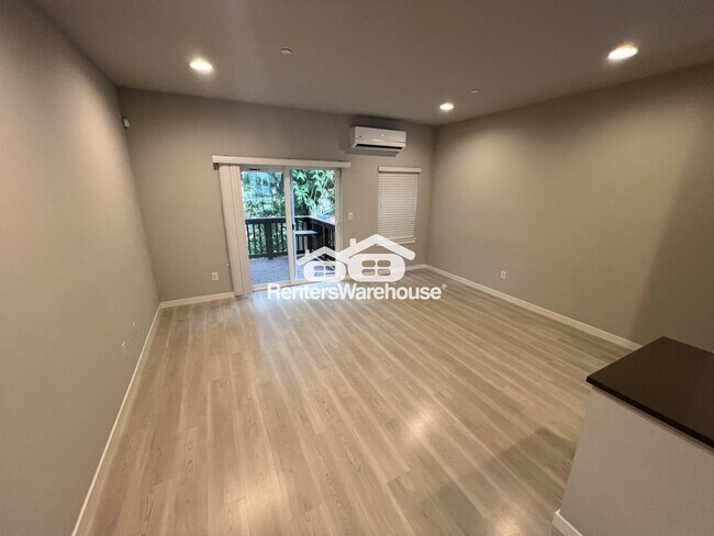 Foto del edificio - 16201 Meadow Rd