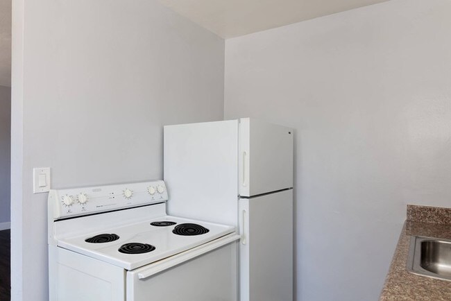 Building Photo - 261 Fairmount Ave