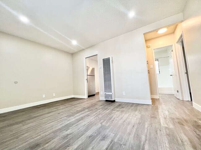 Building Photo - 2621 Brighton Ave