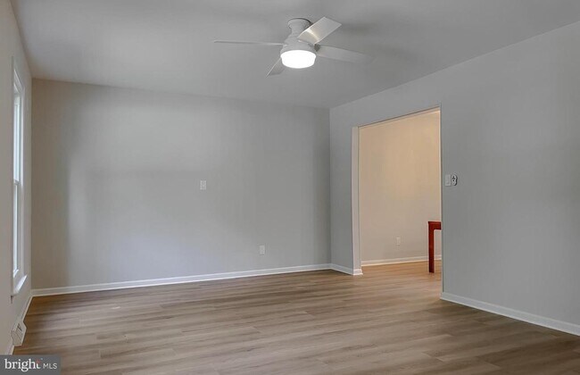 Foto del edificio - 22373 Enoch Rd
