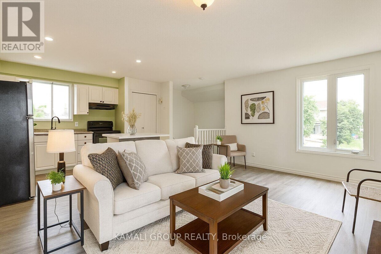 Photo principale - 38 Mayfair Dr