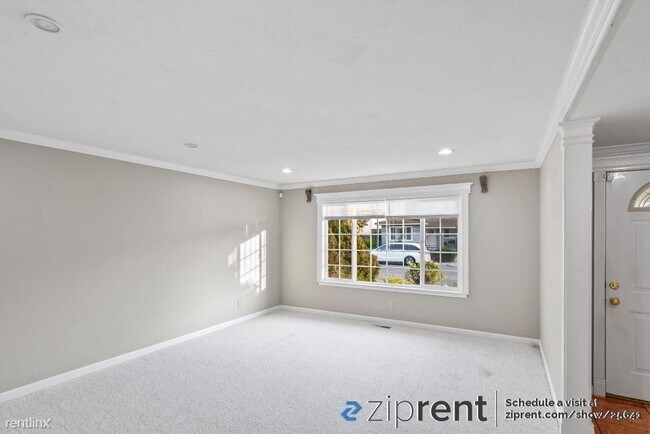 Foto del edificio - 4 br, 2 bath House - 2697 Glen Ferguson Ci...