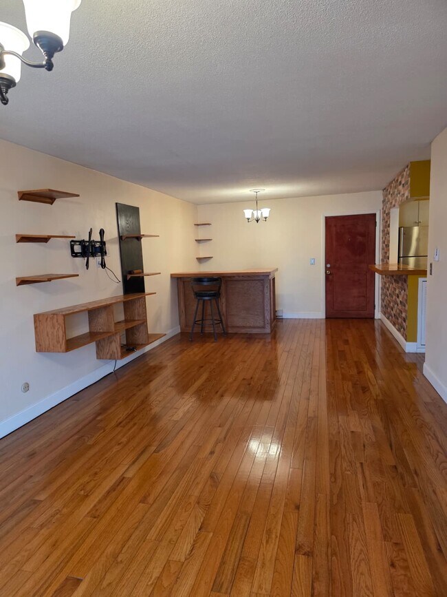 Foto del edificio - 250 Nesmith St