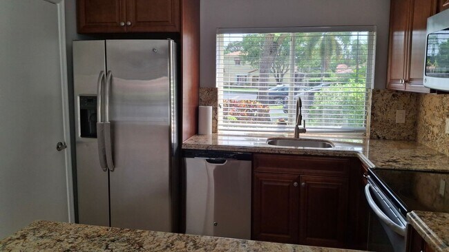 Foto del edificio - 671 Deer Creek Corona Way