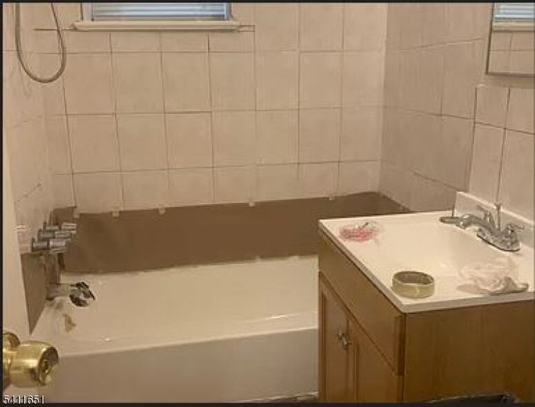 Foto del edificio - 79 Hopkins Pl