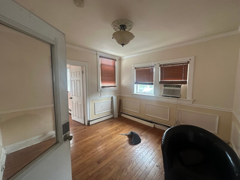 Primary Photo - 139 Terrace Ave