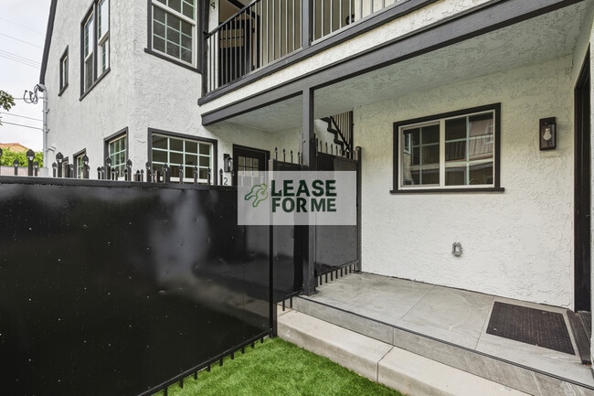 Foto del edificio - 5953 Guthrie Ave