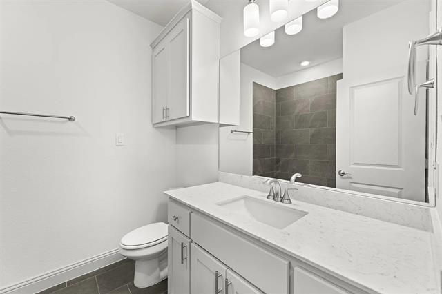 Building Photo - 658 Parkside Dr