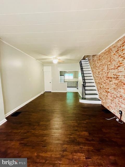 Building Photo - 2140 S Iseminger St