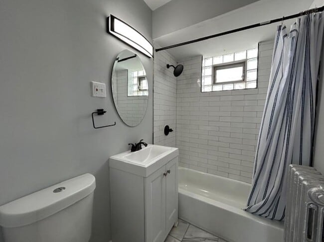 Building Photo - 2 bedroom in Chicago IL 60641