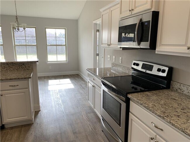 Building Photo - 12731 Westfield Loop