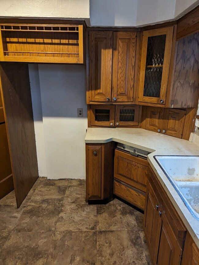 Building Photo - 3150 N 16th St