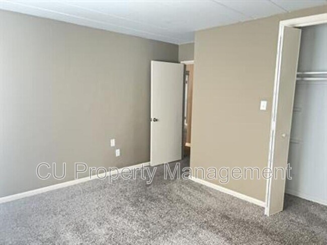 Foto del edificio - 713 W Church St