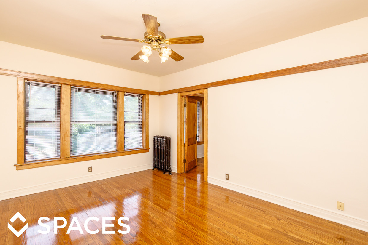 Primary Photo - 1206 W Draper St