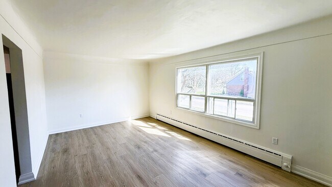 Photo du bâtiment - 6921 Barker St