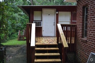 Building Photo - 2205 Amelia Cir