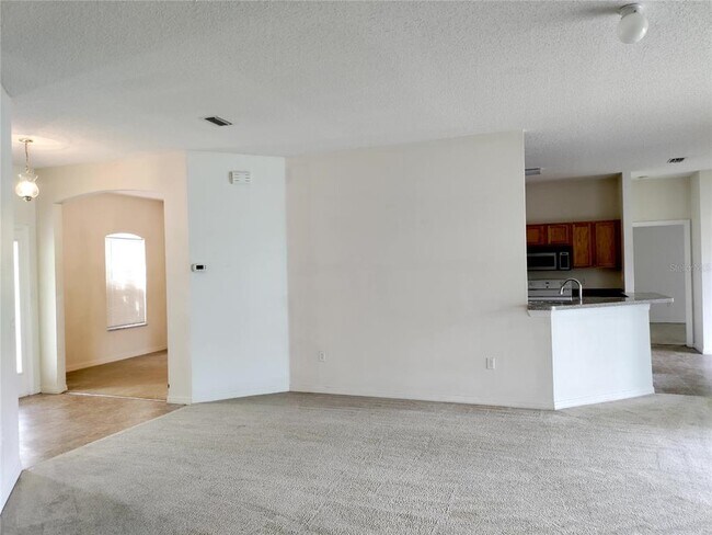 Building Photo - 51 Pepper Ln