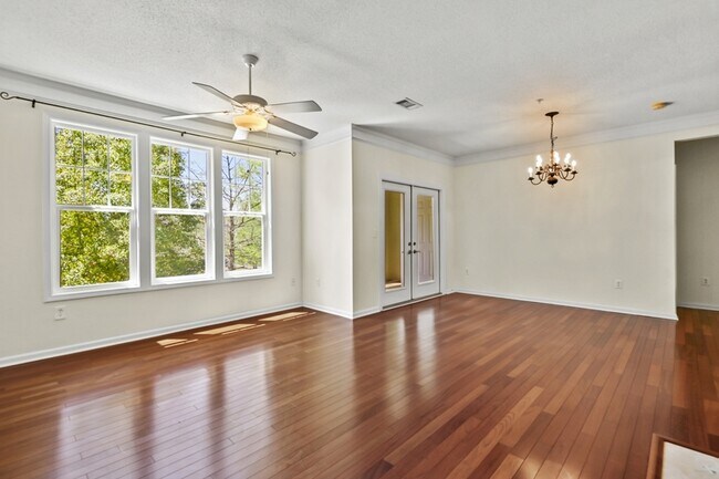 Building Photo - 1222 Rosewood Ln