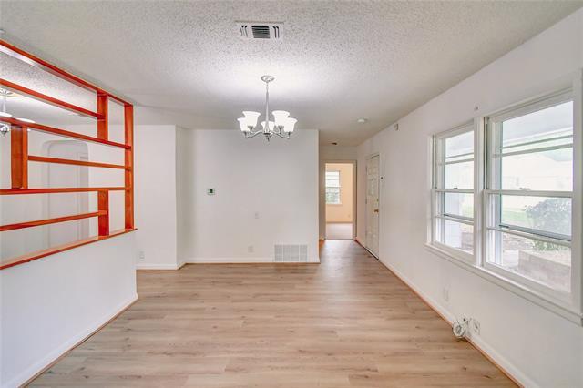 Building Photo - 5869 Tracyne Dr