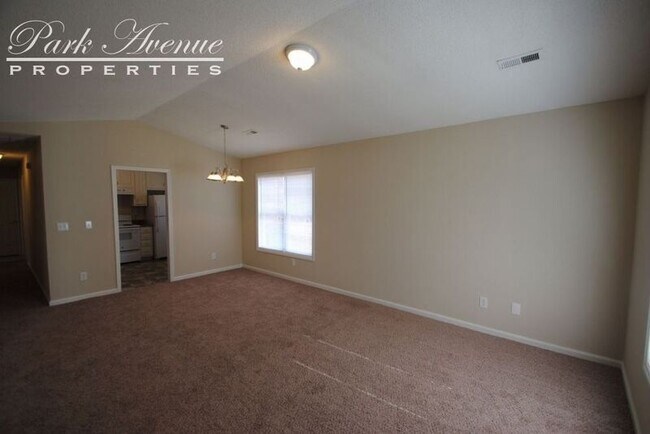 Foto del edificio - 321 Dogwood St