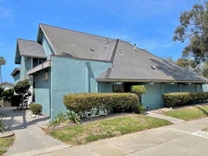 Building Photo - 2991 E Harbor Blvd