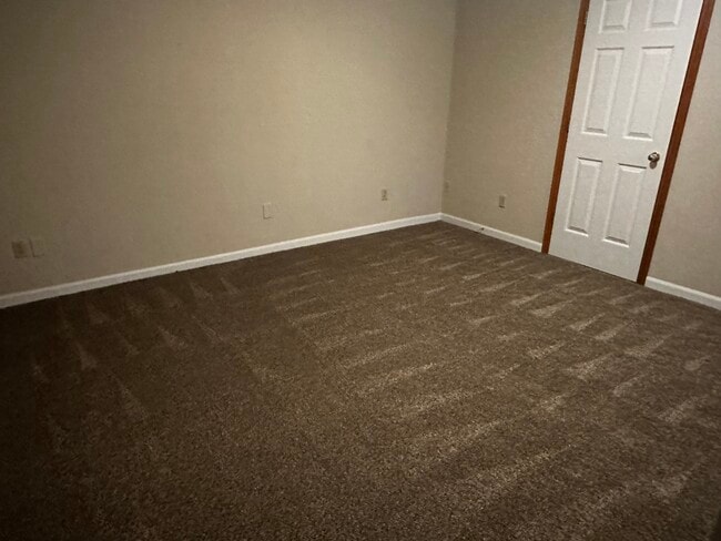 Building Photo - 6221 Cross Bend Ct