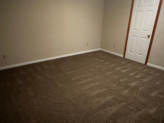 Foto del edificio - 6221 Cross Bend Ct