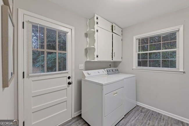 Building Photo - 2984 Blackberry Ln