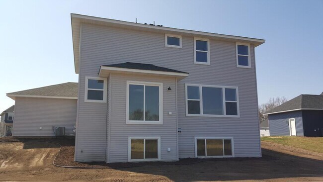 Building Photo - 405 Stageline Rd