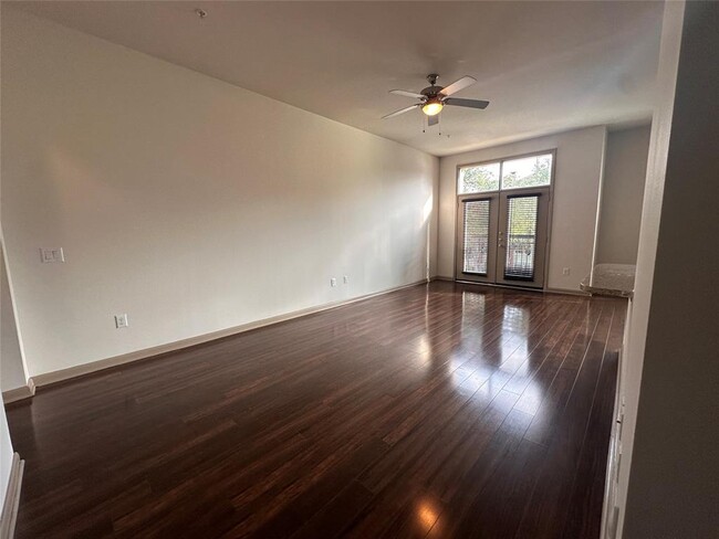 Building Photo - 306 McGowen St