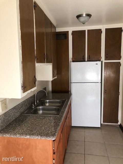 Primary Photo - 1 br, 1 bath Apartment - 342 E Lancaster Blvd