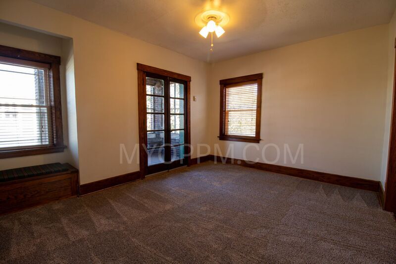 911 Forest Ave Unit Apt. 4, Omaha, NE 68108 Condo for Rent in Omaha