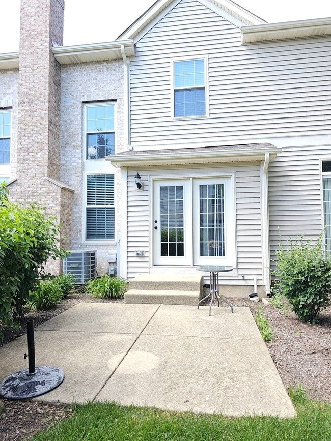 Building Photo - 1269 Bradley Cir