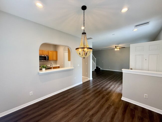 Foto del edificio - Pristine 3-Bed/2.5 Bath Townhome Ready for Move-in- Bradenton FL!!