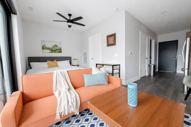 Foto del edificio - 4625 Capitol Ave