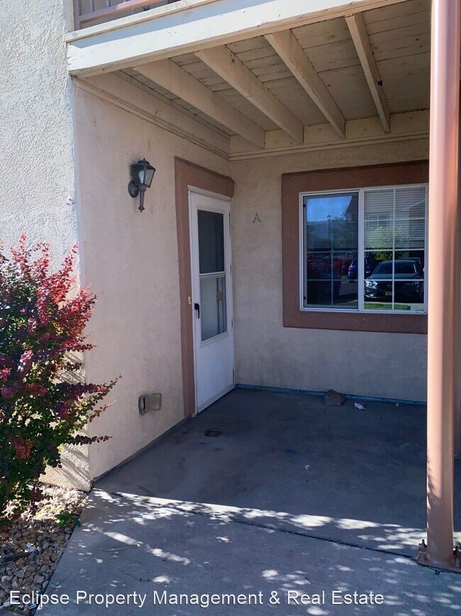 Building Photo - 3 br, 2 bath House - 483 Coronado Ct #A