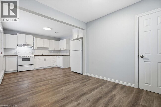 Photo du bâtiment - 104 South Street E