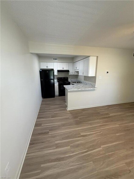 Foto del edificio - 4785 Dadson Ct