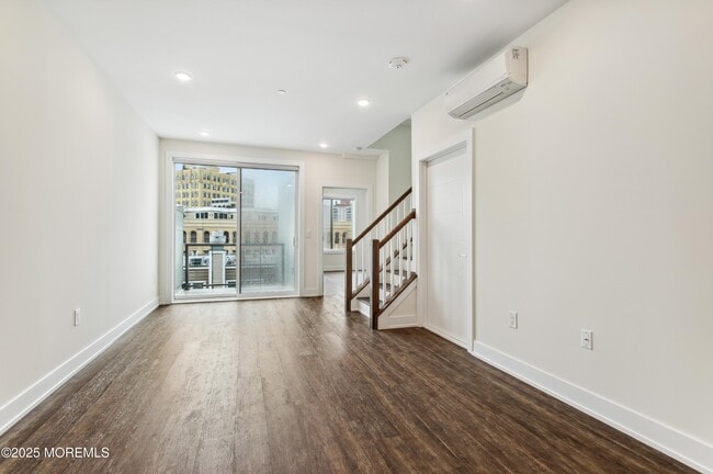 Foto del edificio - 521 Lake Ave