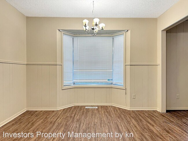 Foto del edificio - 3 br, 2 bath House - 8204 Mark Lane