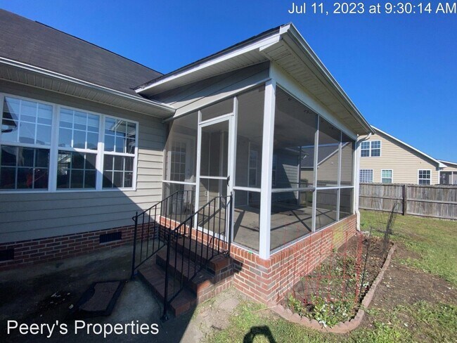 Foto del edificio - 4 br, 2.5 bath House - 821 Camwheel Drive