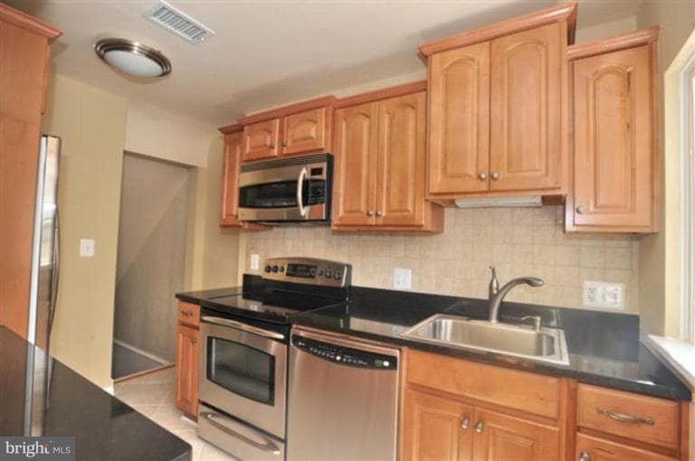 Primary Photo - 4692 36th St S